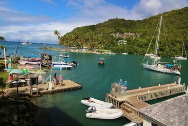 هتل Marigot Palms Luxury Caribbean Apartment Suites
