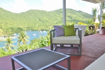 هتل Marigot Palms Luxury Caribbean Apartment Suites