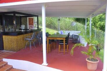هتل Marigot Palms Luxury Caribbean Apartment Suites