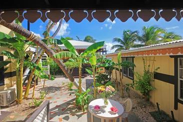 هتل Mary S Boon Beach Resort & Spa