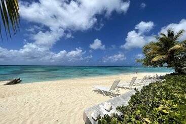 هتل Osprey Beach