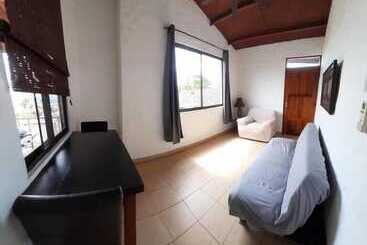 هتل San Carlos Beach Inn