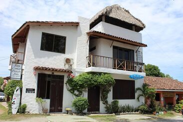 هتل San Carlos Beach Inn