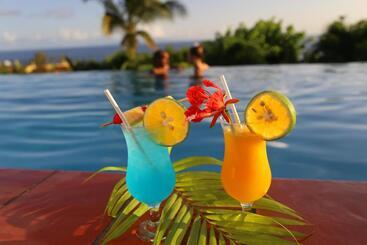 هتل Tet Rouge Resort