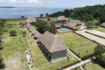 هتل Victoria Forest Resort