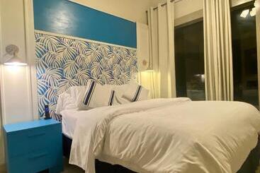 هتل Villa Condesa Del Mar