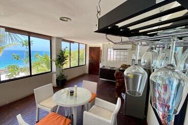 هتل Villa Condesa Del Mar