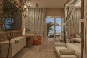 Reef & Beach Resort   Spa Jambiani
