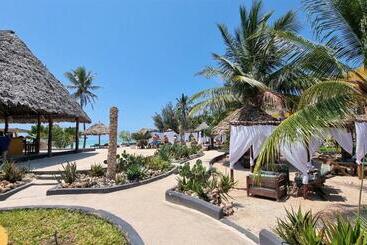 Reef & Beach Resort   Spa Jambiani