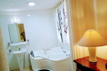 Shangri La Hotel Muyenga - Bugoloobi
