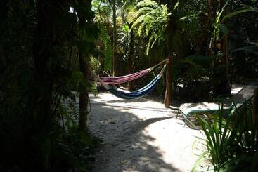 Togo B&b Farallon