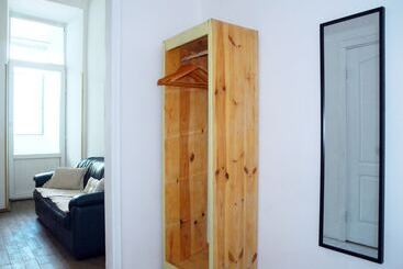 تختخواب و صبحانه Maison Blanche Kyiv City Center