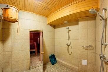 هتل F&b Spa Resort
