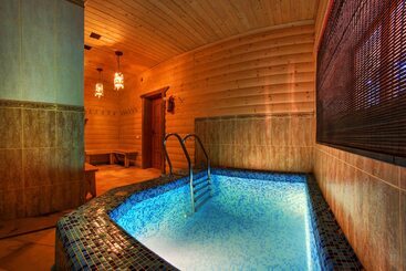 هتل F&b Spa Resort