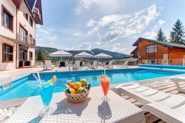 هتل F&b Spa Resort
