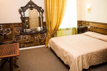 هتل Guest House De Rishelye