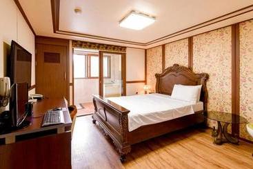 هتل Hillstay Residence