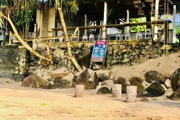 هتل Sea View Villa