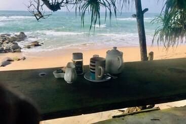 هتل Sea View Villa