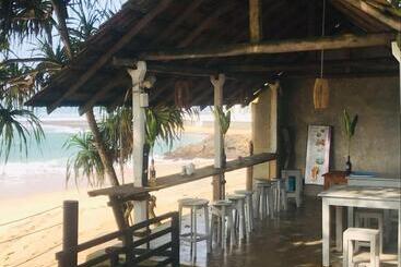 هتل Sea View Villa