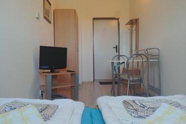 هاستل Kv Apartmans Varšavská