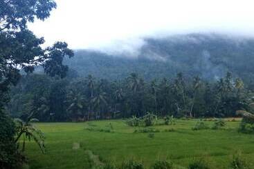 مبيت وإفطار Eco Villa   Sinharaja