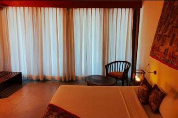 Giman Free Beach Resort
