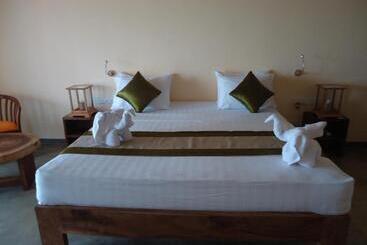 Giman Free Beach Resort
