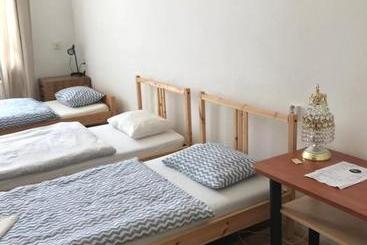 هتل Hostel Moravia Ostrava