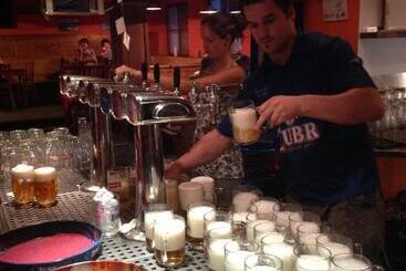 هتل Saloon