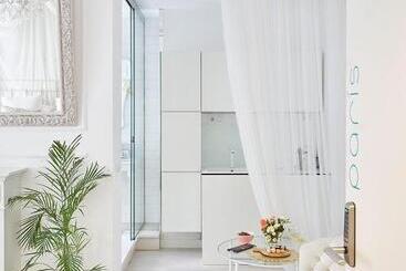 هتل Urban Suite Santander