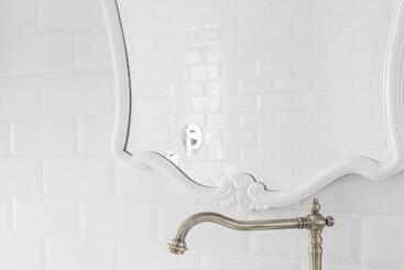 هتل Urban Suite Santander