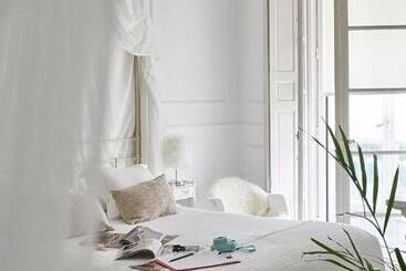 هتل Urban Suite Santander