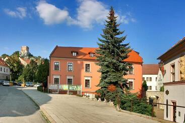 هتل Vivaldi Apartments