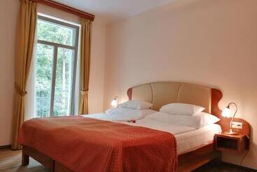 Parkhotel Forest
