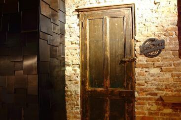 Poshtel Bilbao  Premium Hostel