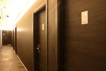 Poshtel Bilbao  Premium Hostel