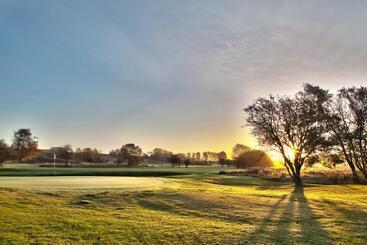 Tomelilla Golf Hotell