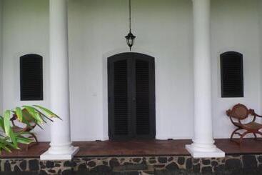 Villa Tissa Beach Resort