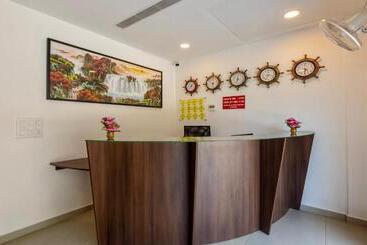 هتل Treebo Vsaffron Regency,punnamada Lake