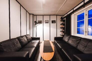 هاستل Gjestehuset 102