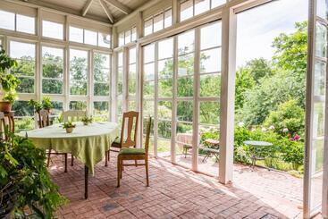 Boråkra Bed & Breakfast