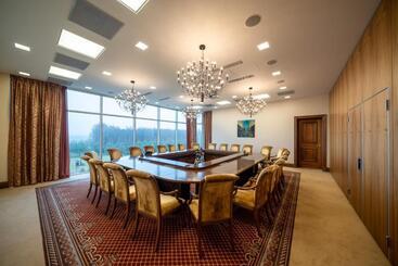 Harmony Park Hotel & Spa