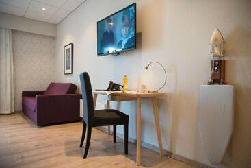 Almaas Hotell Stord As
