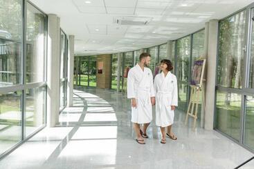 هتل Eglė Plus Medical Spa