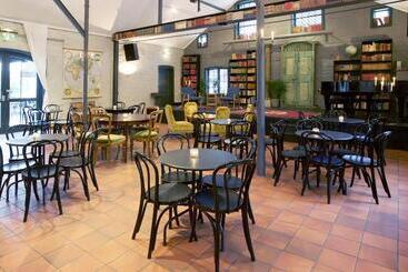 Gamlebyen Hotell   Fredrikstad