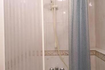 هتل Guest House Krista