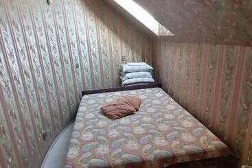 هتل Guest House Krista