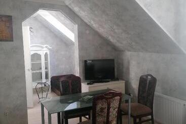 هتل Guest House Krista
