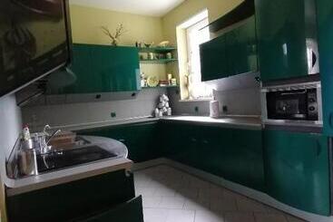 هتل Guest House Krista